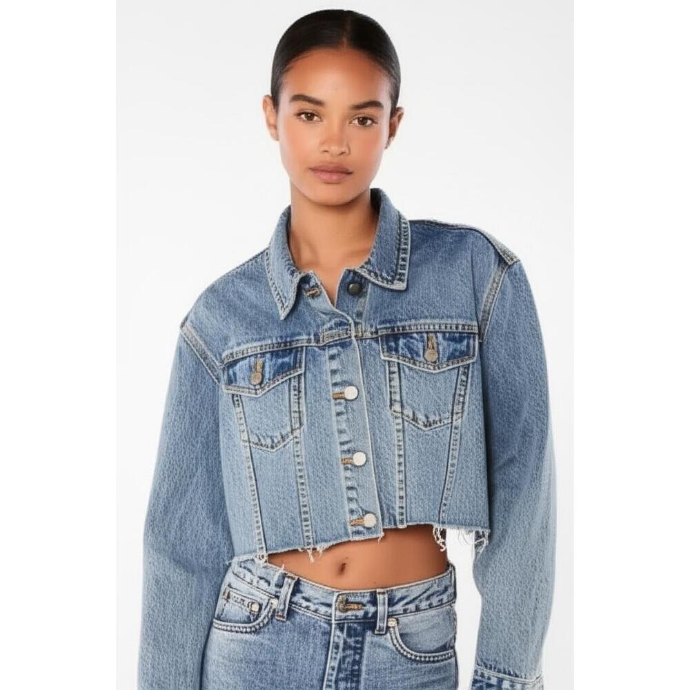 ARIZONA Womens‎ Denim Jacket Size Large Medium Wash Cropped Frayed Distressed